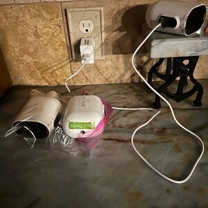 Arlo Essential Spotlight Security Camera Set of Three - Wireless!  Easy set up.